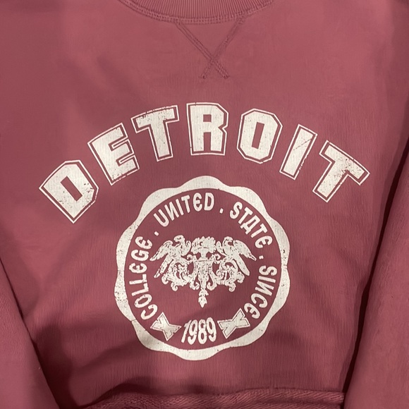 Cropped sweater by Top Shop size US 4-6 - Picture 3 of 3